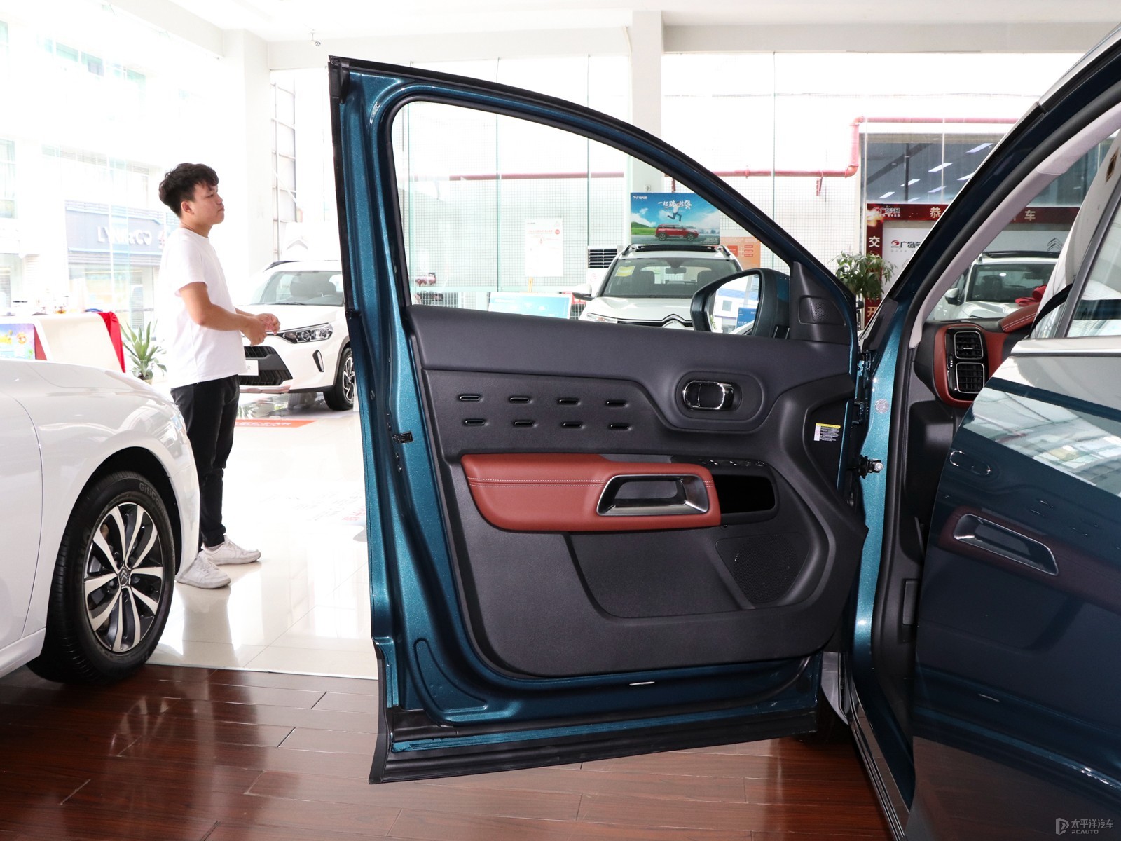 天逸 C5 AIRCROSS 2021款 1.8T 400THP 尊享型内饰