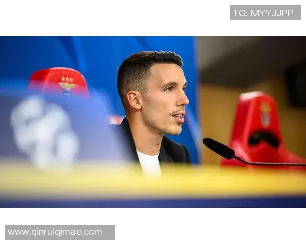 若昂内维斯的足球之路:从青训新星到职业联赛的闪耀之星 若昂内维斯的足球之路:从青训新星到职业联赛的闪耀之星